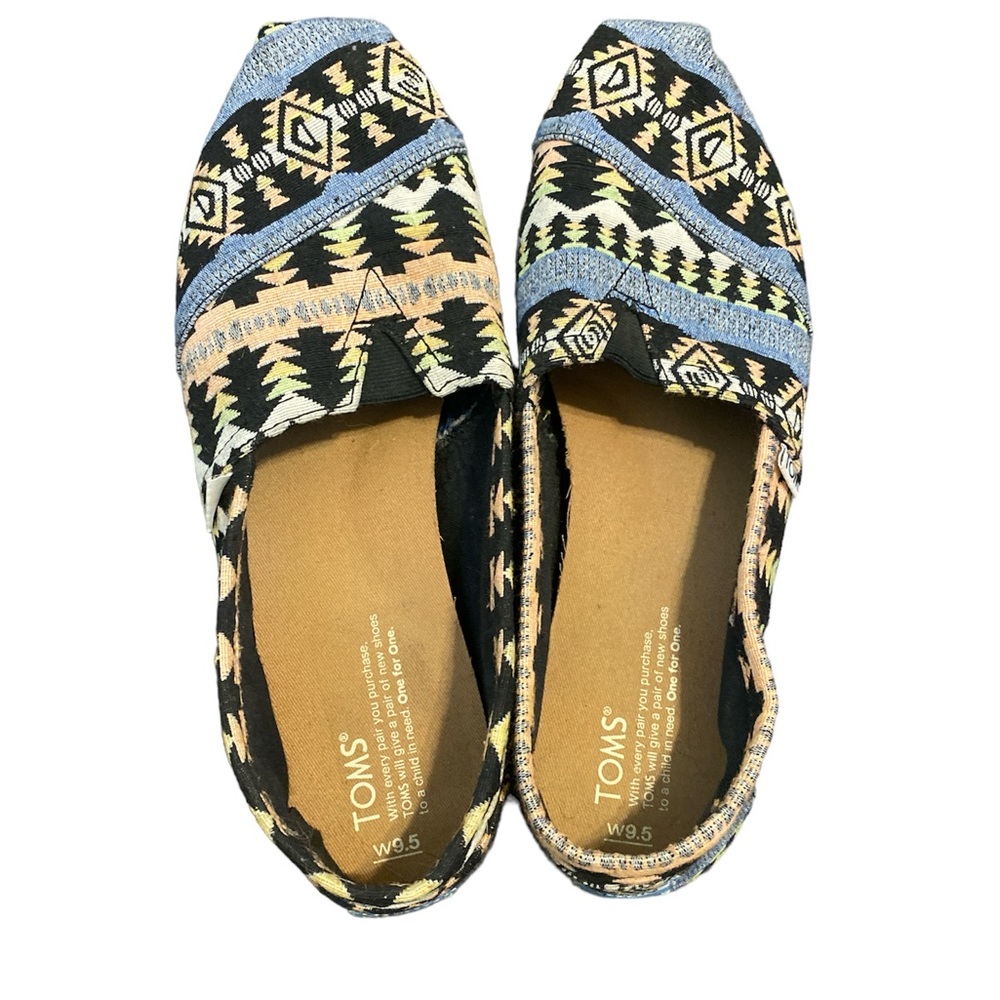 Toms, Womens, Size 9.5  Multi Colored Flats.